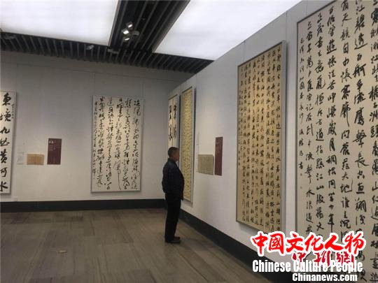 兰亭书法节在浙江绍兴开幕流觞赋诗重现兰亭经典