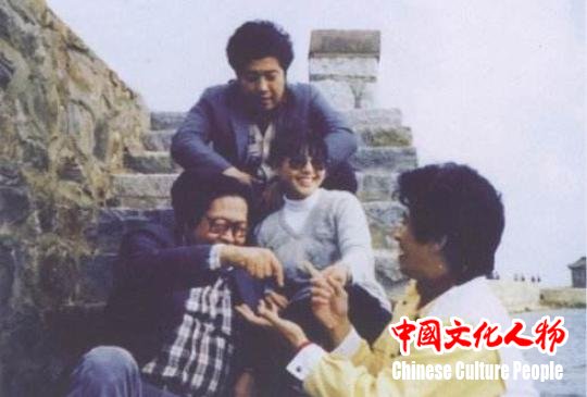 沈湘和学生殷秀梅、程志、刘跃 家属提供 沈湘和学生殷秀梅、程志、刘跃 家属提供