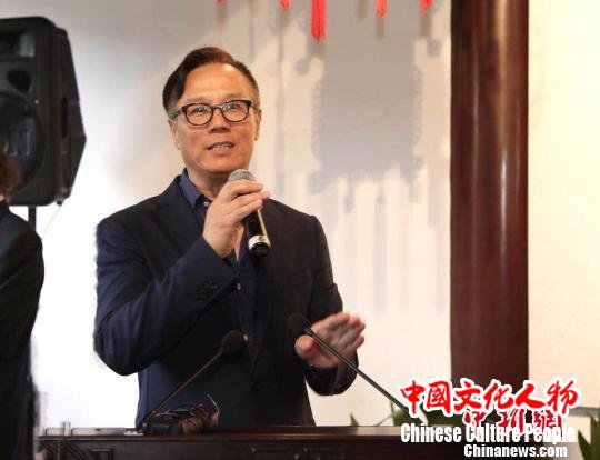 上海海派书画院理事长司徒伟泓。　王子涛 摄