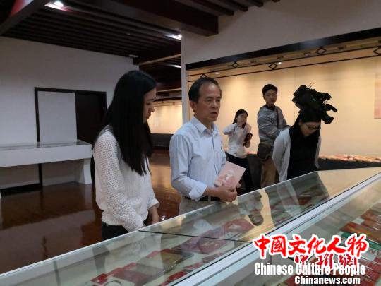 全球2200种中外版《共产党宣言》上海首展