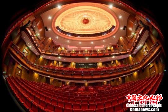 中国大戏院观众厅 钟欣 摄