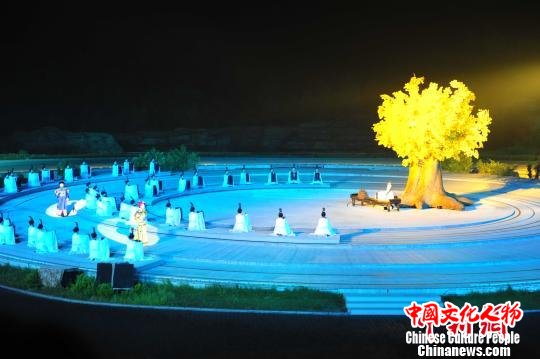 《康熙大典》第二场《天问》 张桂芹 摄