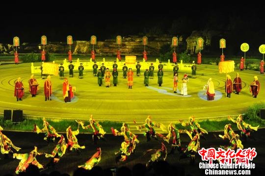 《康熙大典》第五场《天下》 张桂芹 摄