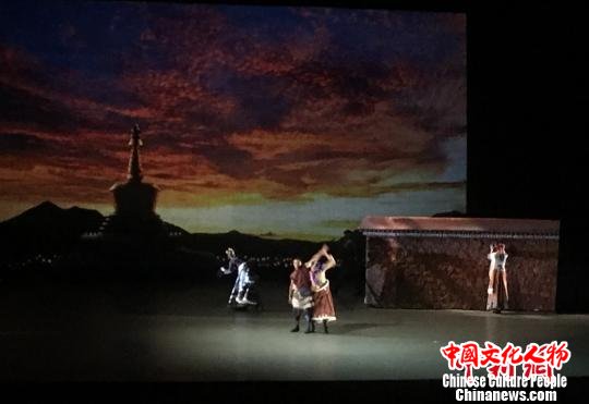 图为演出剧照。　胡远航 摄