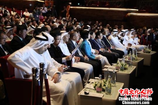 观看演出的观众。 主办方提供 摄 观看演出的观众。 主办方提供 摄