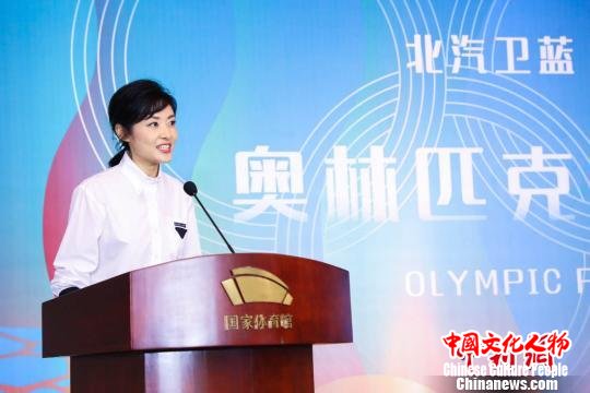 原央视著名主持人周涛亮相担任本次音乐季总导演。主办方供图