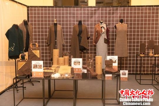 牦牛绒系列展区。上海公共艺术协同创新中心 供图