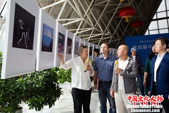 第四届中俄国际摄影展“镜像”呈现两国美