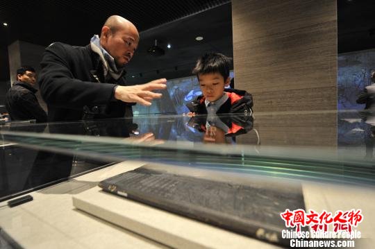 孔子博物馆开馆试运行首批2500件(组)文物展出